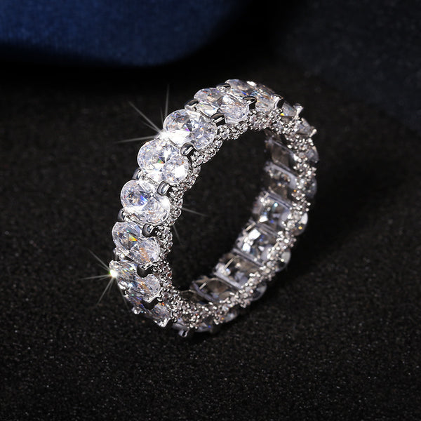Full Diamond Aquamarine Row Ring, Sparkling Brilliance, Fashionable and Elegant