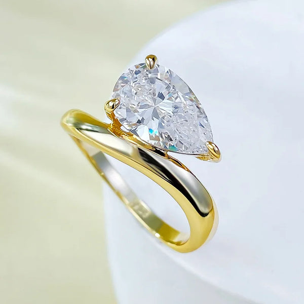 Teardrop Diamond Ring, Crafted in S925 Silver, 2025 Trendy Fashion, Simple and Stylish Solitaire Ring