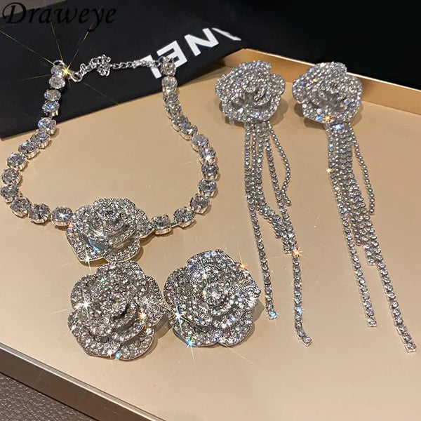 Vintage Glam: Elegant Tassel Rhinestone Necklace for Women – Perfect for Any Occasion!